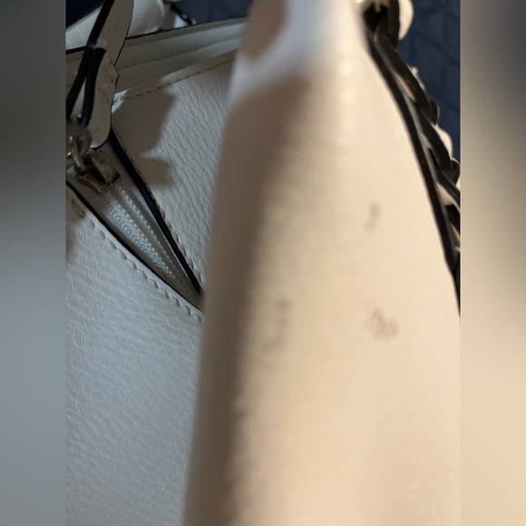 Reposh Beautiful Simply Noelle white with black trim large purse. - Picture 11 of 13